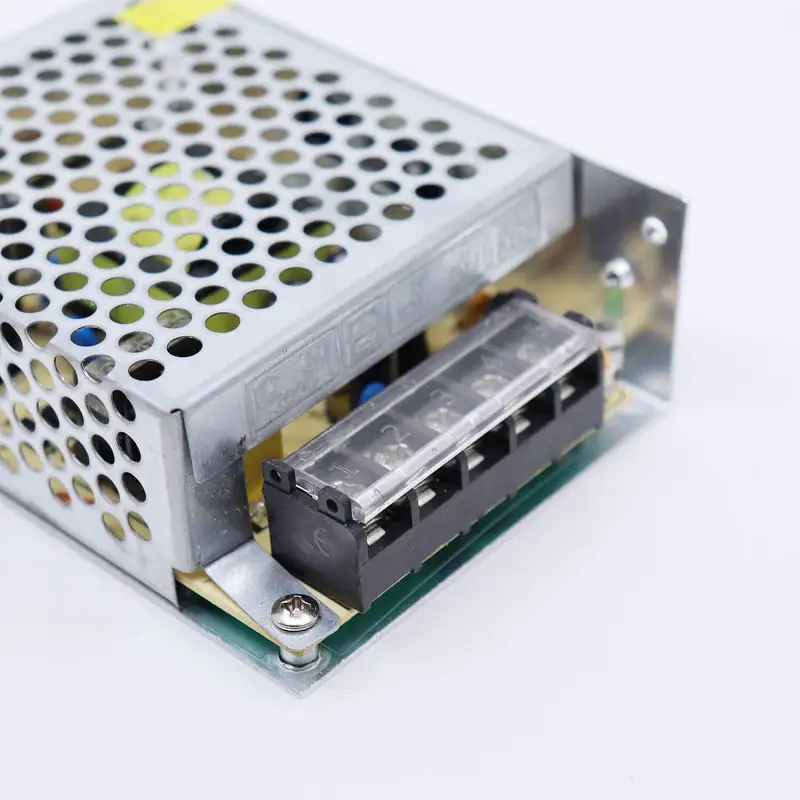 Sursa alimentare profesionala YDS 12v/5a 60w carcasa metalica 48265                                                                                                                                     